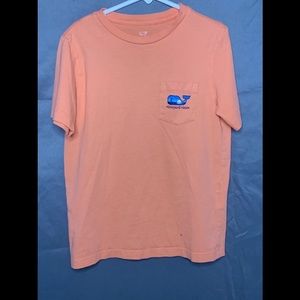 Vineyard Vines short sleeve T-shirt.